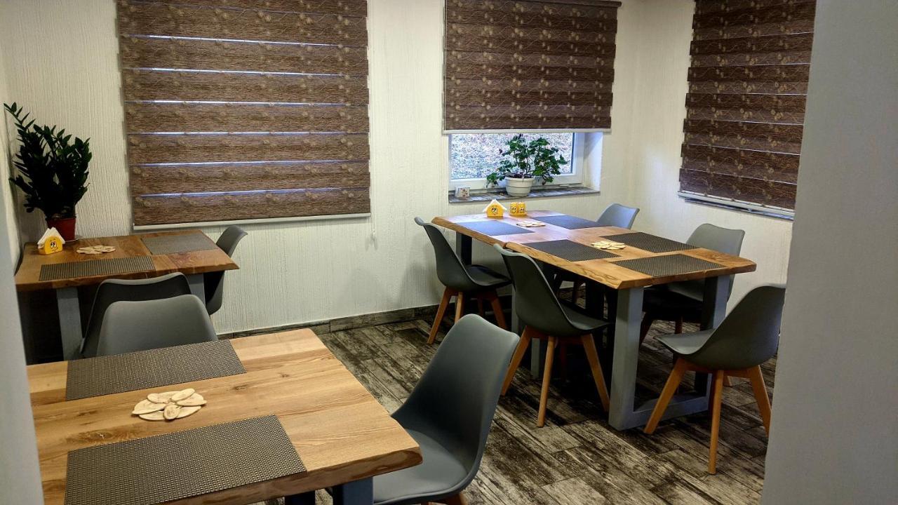 Hotel Gostynna Rodyna Izki Zewnętrze zdjęcie
