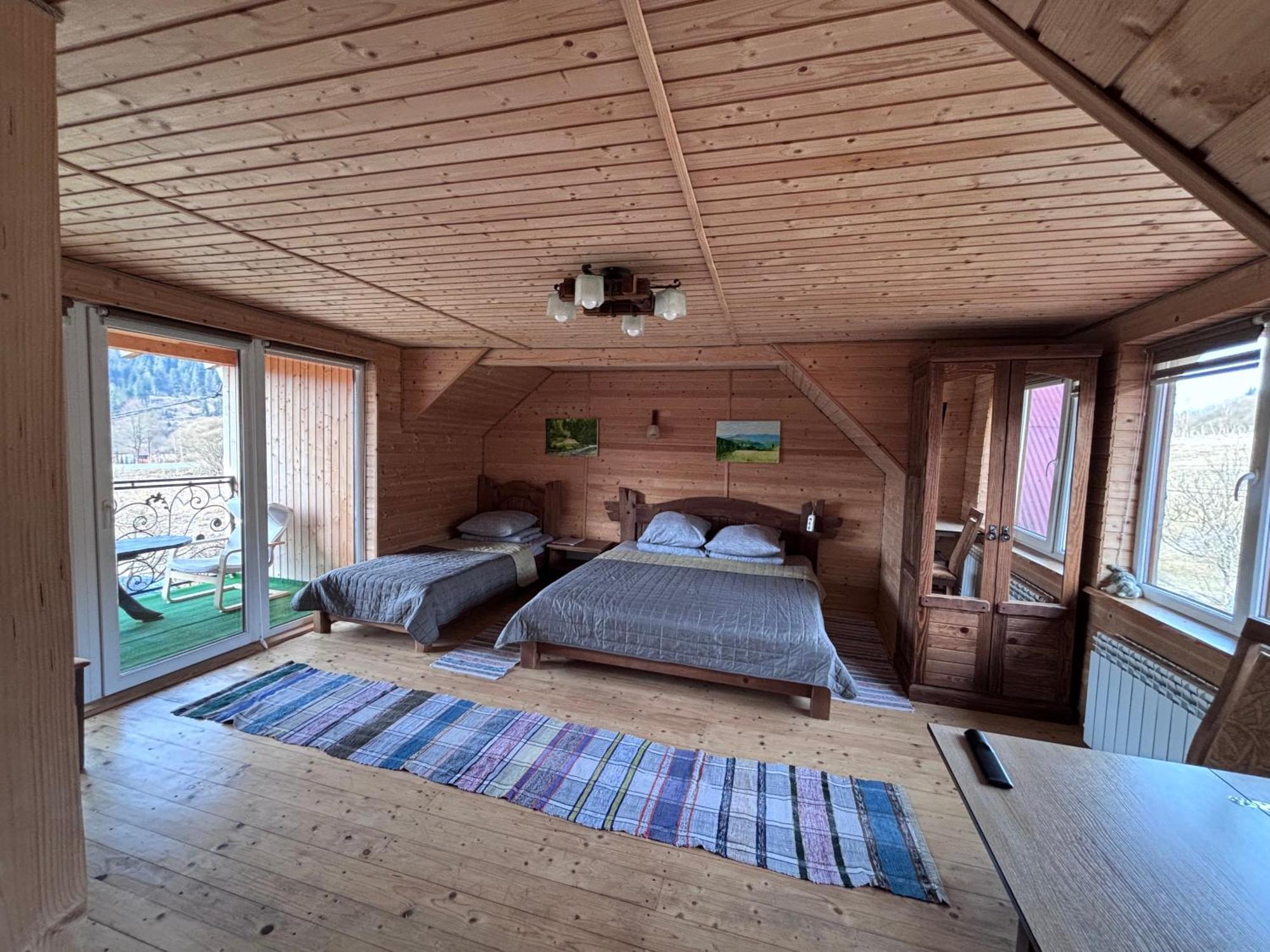 Hotel Gostynna Rodyna Izki Zewnętrze zdjęcie