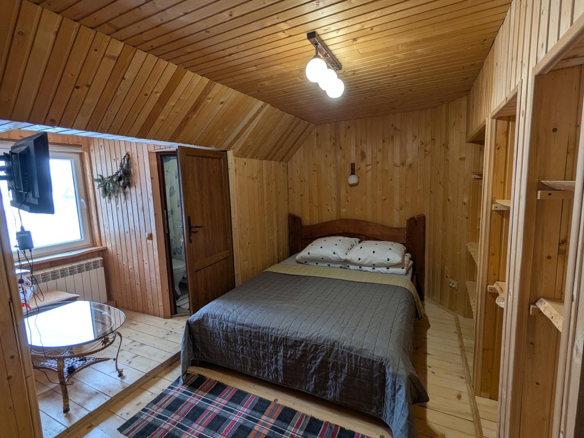 Hotel Gostynna Rodyna Izki Zewnętrze zdjęcie