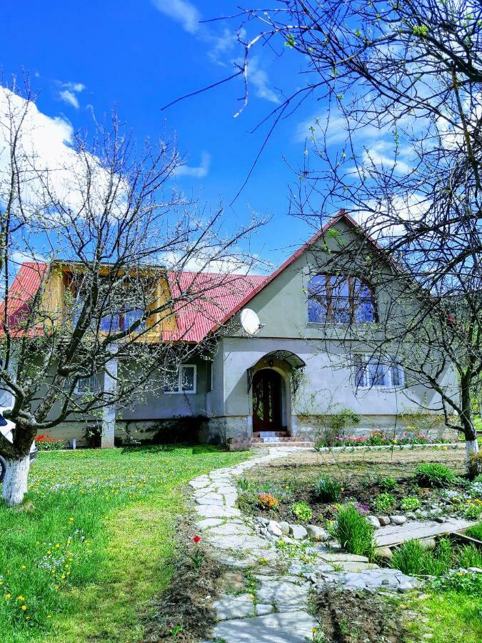 Hotel Gostynna Rodyna Izki Zewnętrze zdjęcie