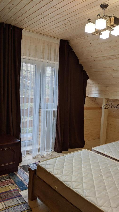 Hotel Gostynna Rodyna Izki Zewnętrze zdjęcie